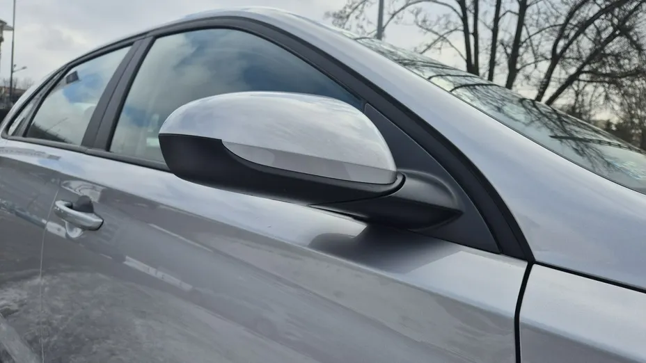 HYUNDAI i30 -