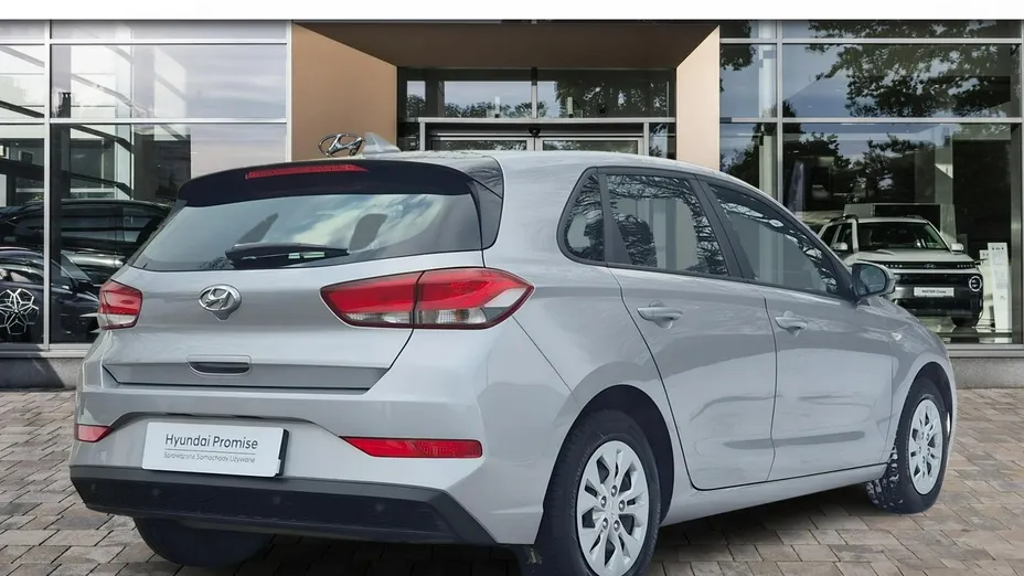 HYUNDAI i30 -