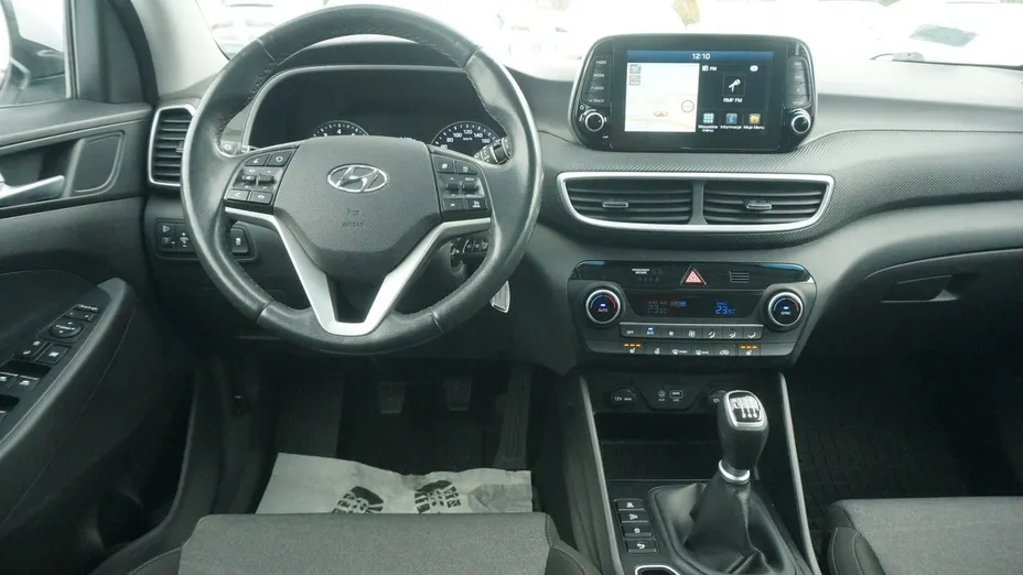 HYUNDAI Tucson -