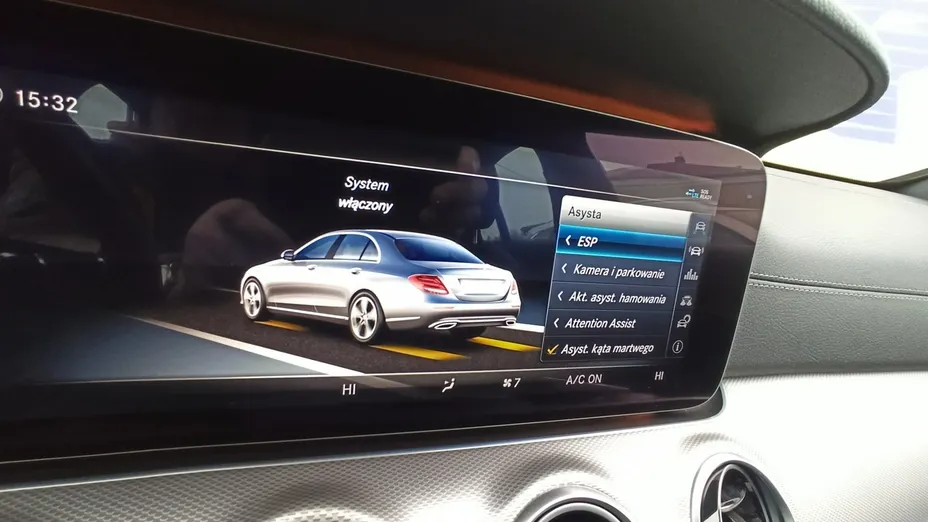 MERCEDES-BENZ E Klasa -