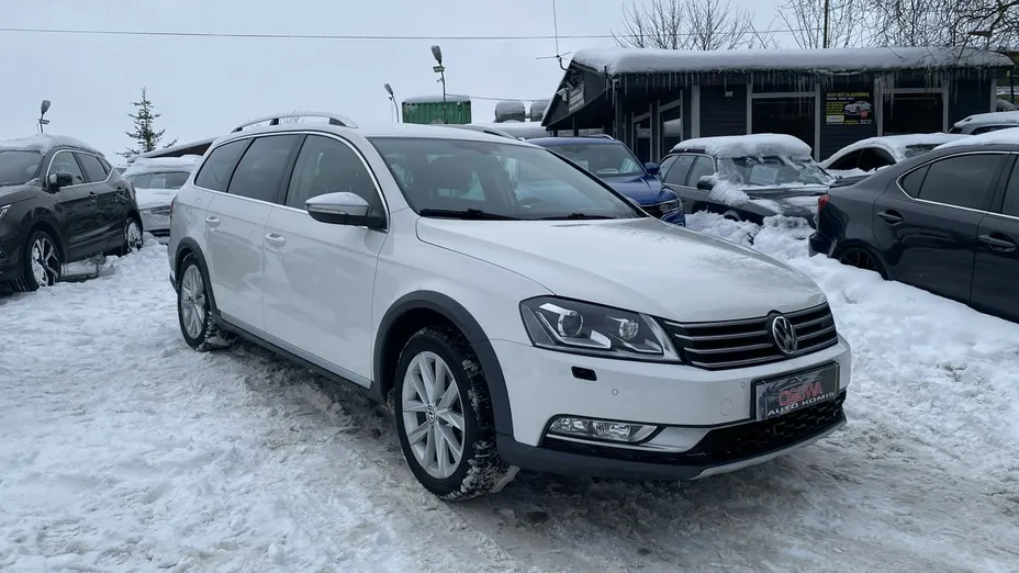 VOLKSWAGEN Passat -