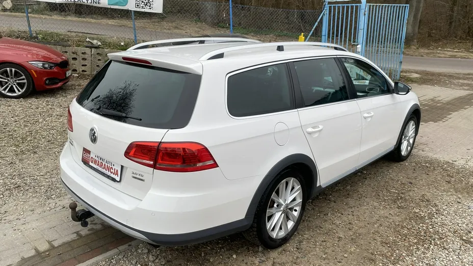 VOLKSWAGEN Passat -