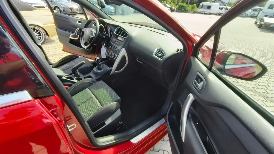 CITROEN DS4 -