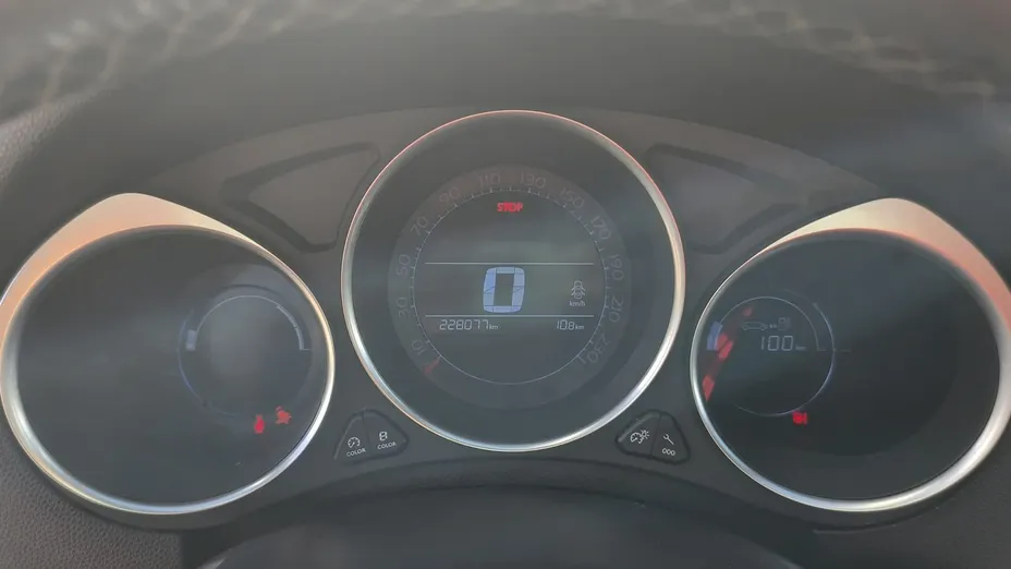 CITROEN DS4 -