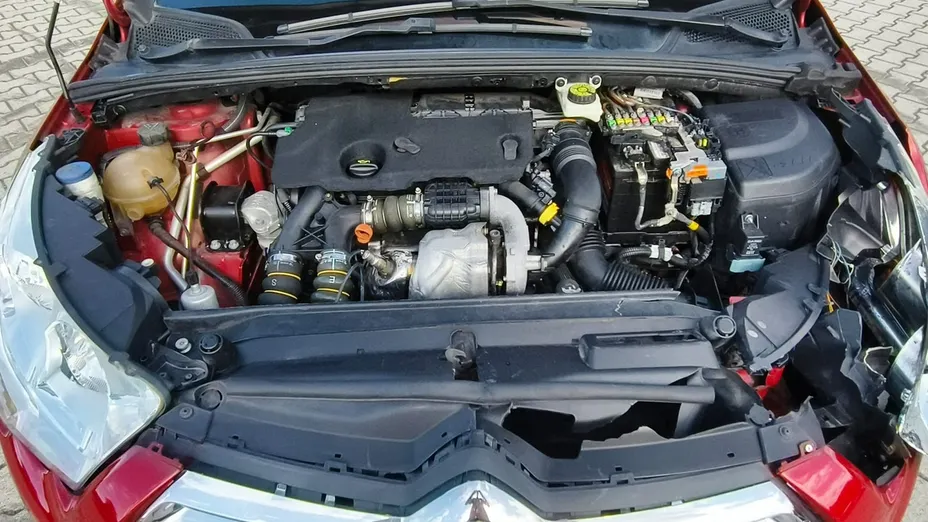CITROEN DS4 -