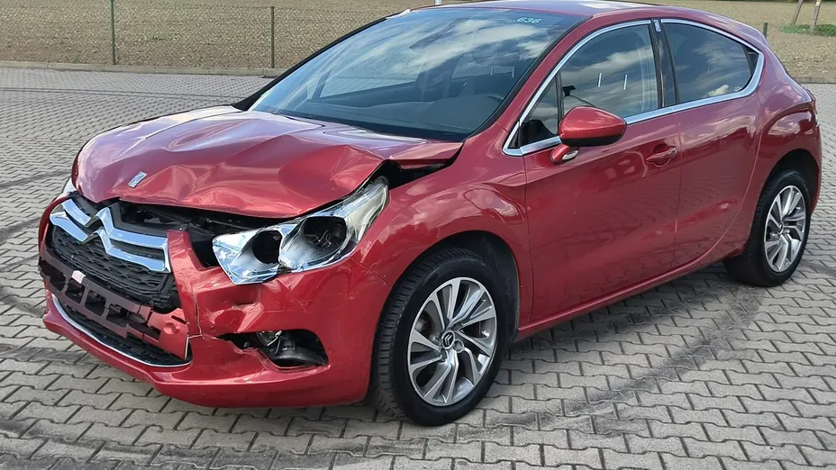 CITROEN DS4 -