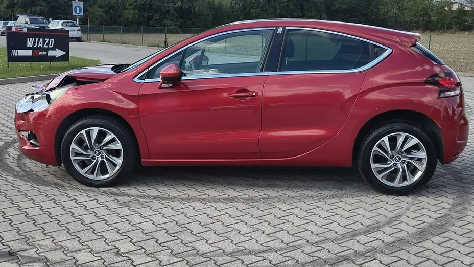 CITROEN DS4 -