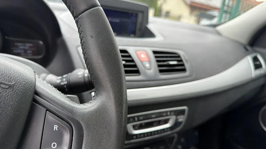 RENAULT Megane -
