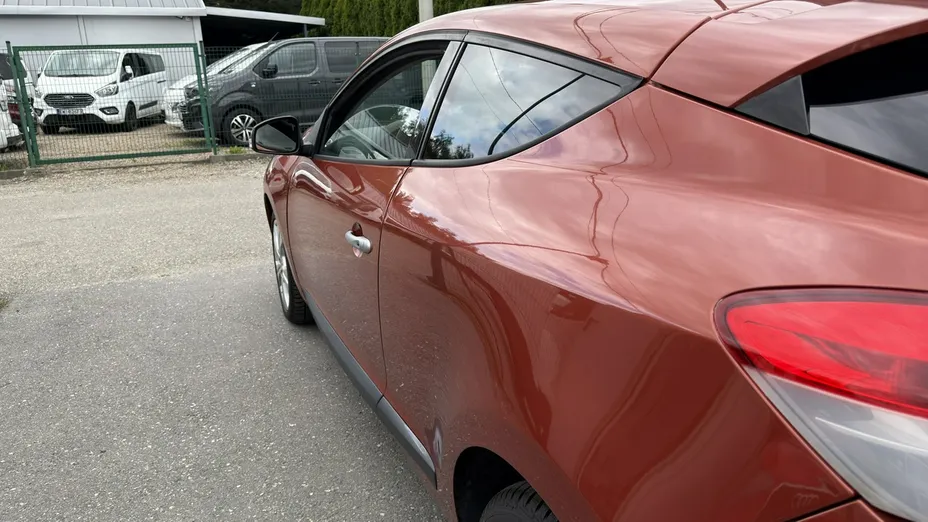 RENAULT Megane -