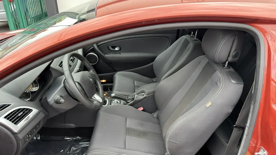 RENAULT Megane -