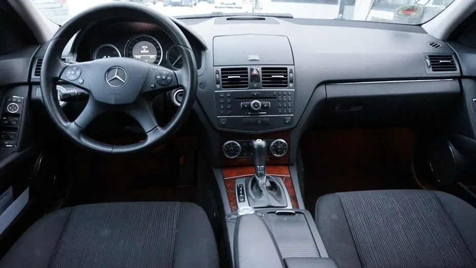 MERCEDES-BENZ C Klasa -