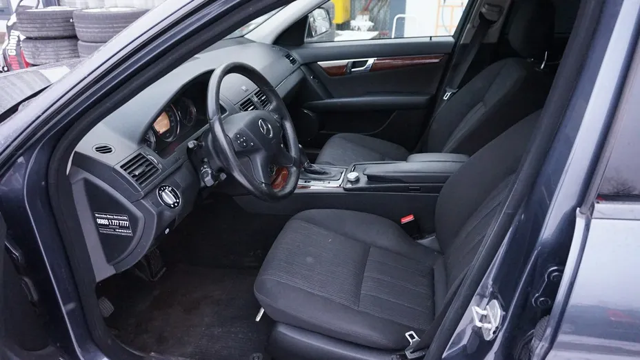 MERCEDES-BENZ C Klasa -