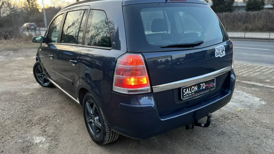 OPEL Zafira -