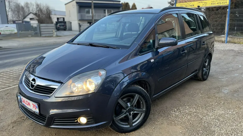 OPEL Zafira -