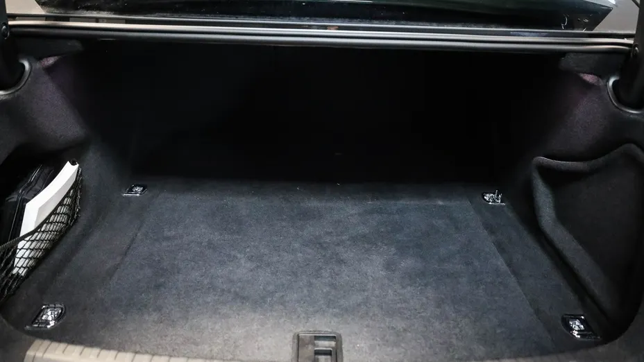 AUDI A6 -