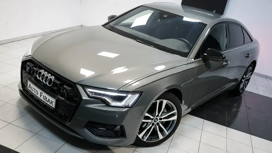 AUDI A6 -
