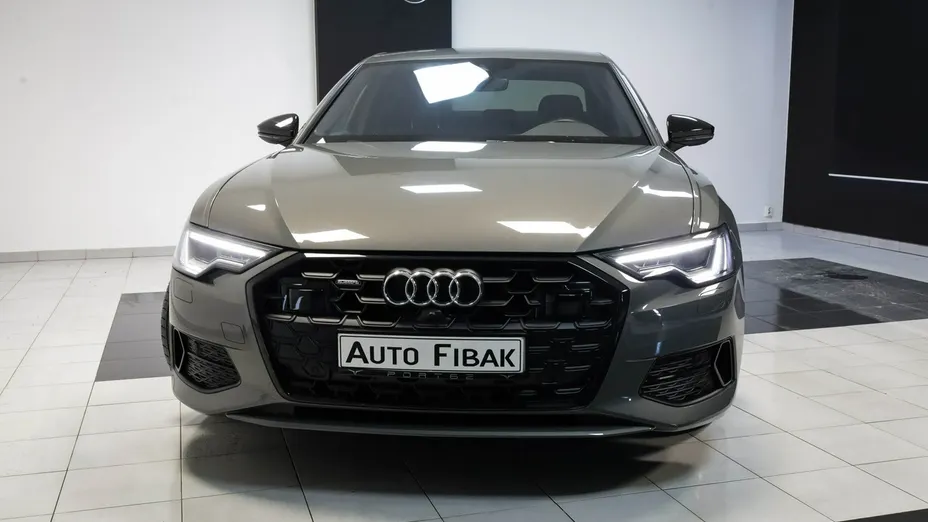 AUDI A6 -