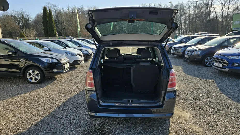 OPEL Zafira -