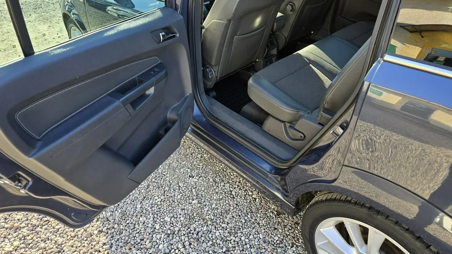 OPEL Zafira -