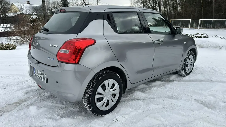 SUZUKI Swift -