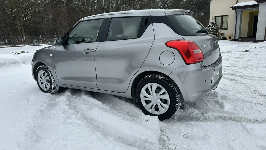 SUZUKI Swift -