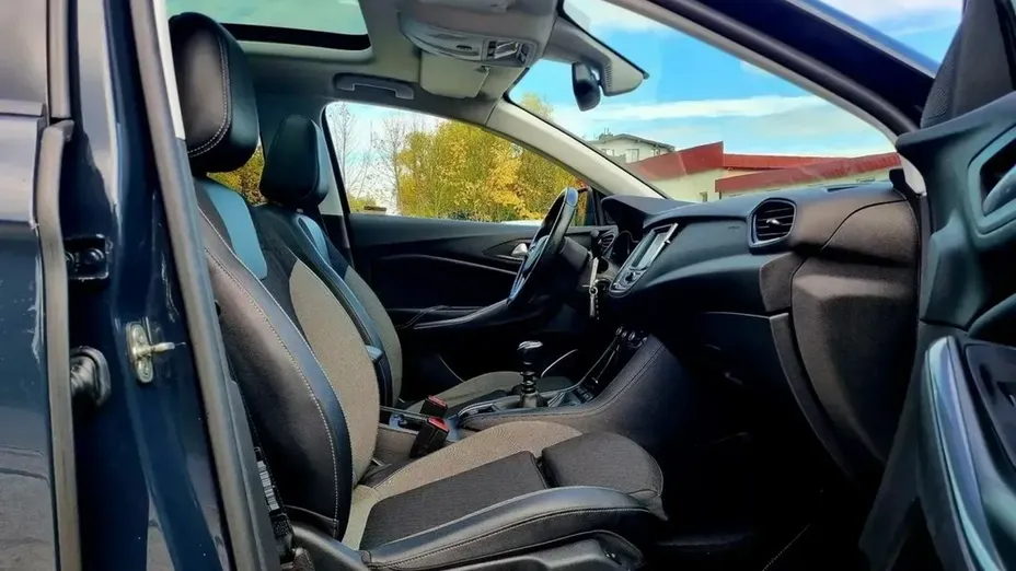 OPEL Grandland X -