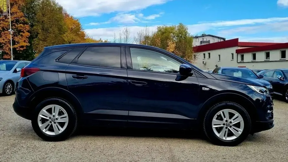 OPEL Grandland X -