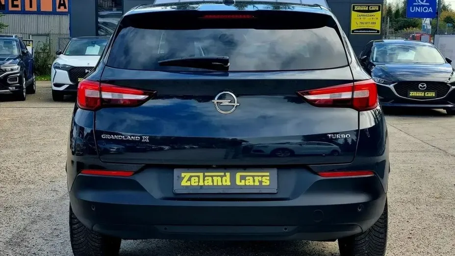 OPEL Grandland X -