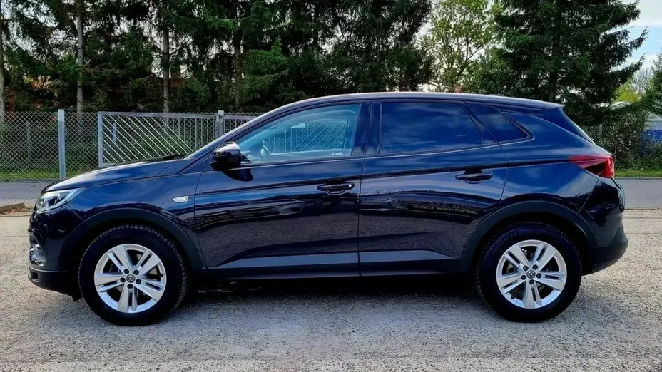 OPEL Grandland X -
