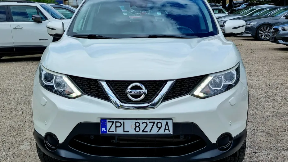NISSAN Qashqai -