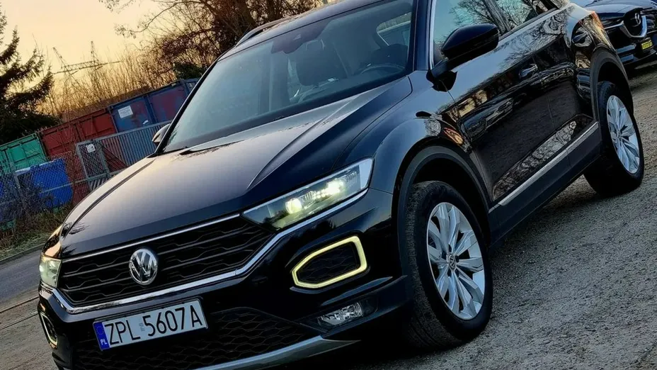 VOLKSWAGEN T-ROC -