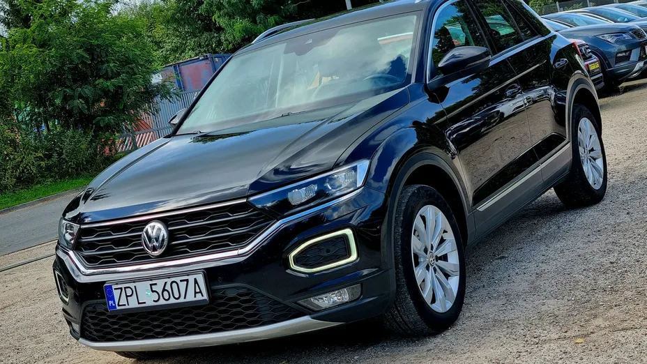 VOLKSWAGEN T-ROC -
