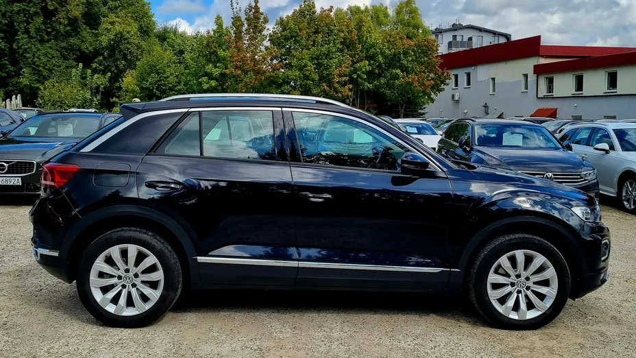 VOLKSWAGEN T-ROC -