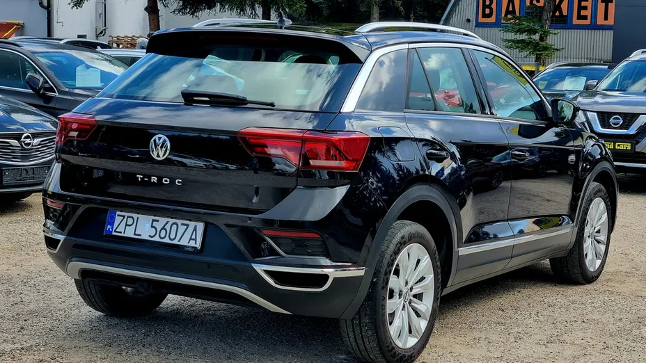 VOLKSWAGEN T-ROC -