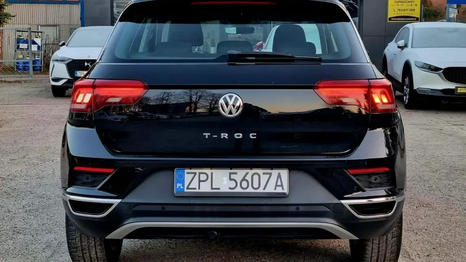 VOLKSWAGEN T-ROC -