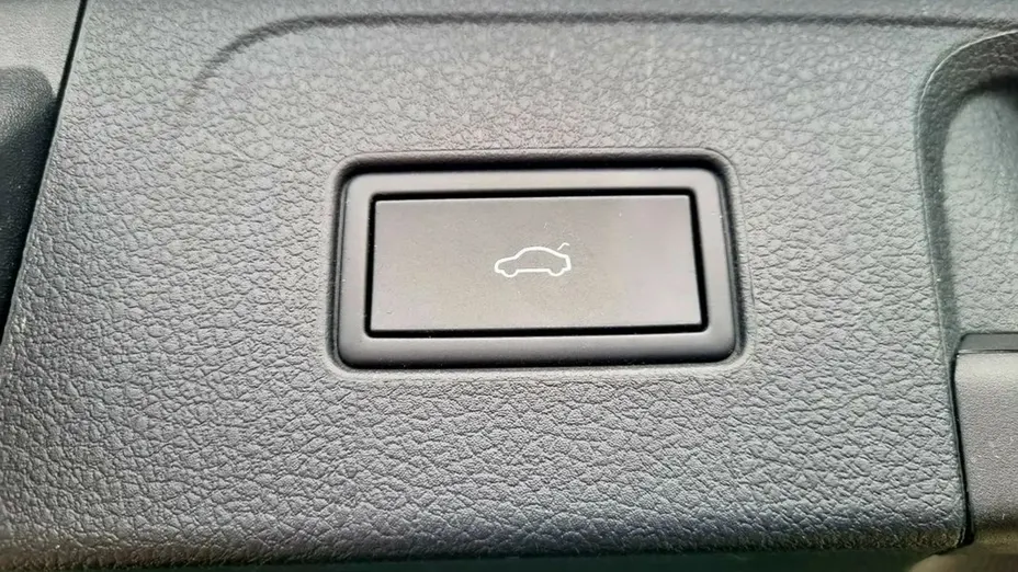 VOLKSWAGEN Passat -