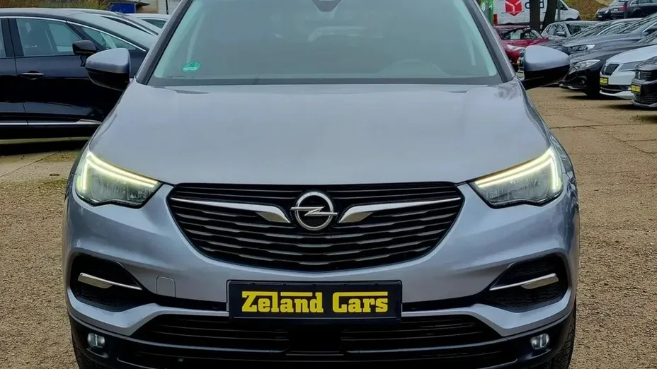 OPEL Grandland X -