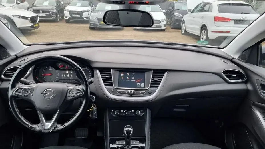 OPEL Grandland X -