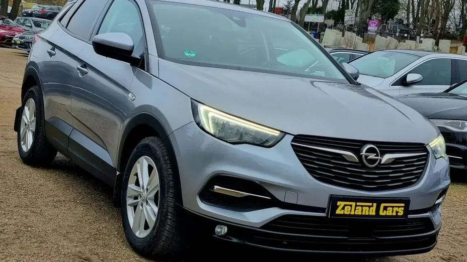 OPEL Grandland X -