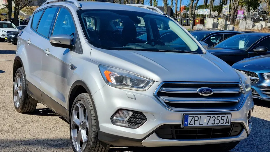 FORD Kuga -