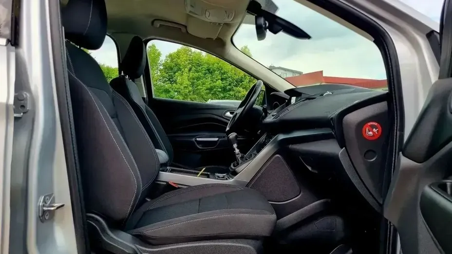 FORD Kuga -