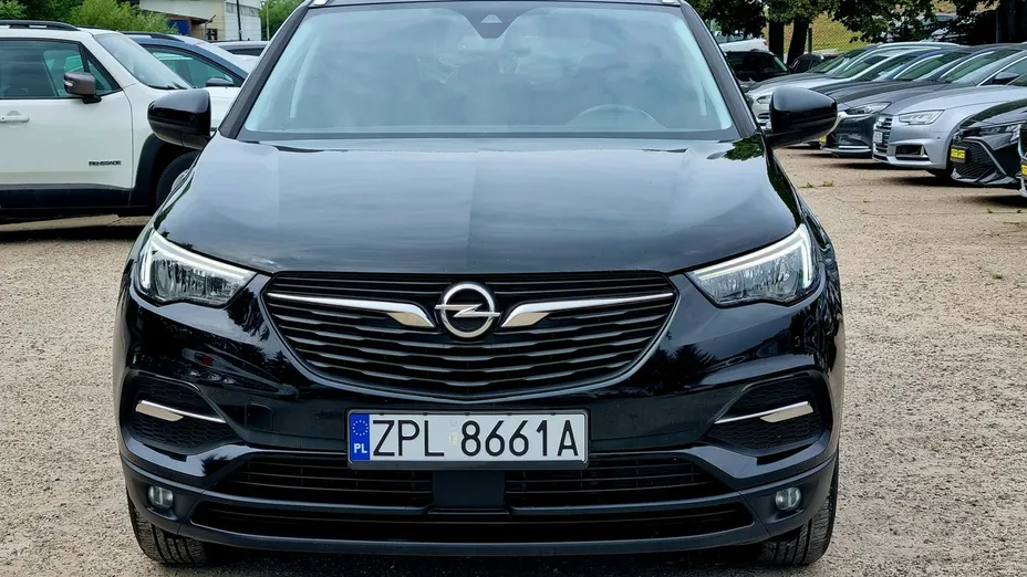OPEL Grandland X -