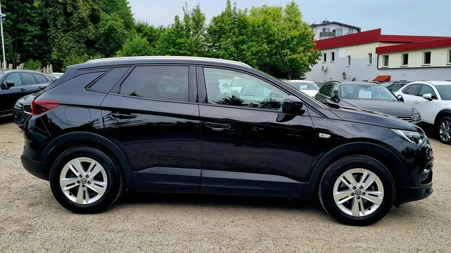 OPEL Grandland X -
