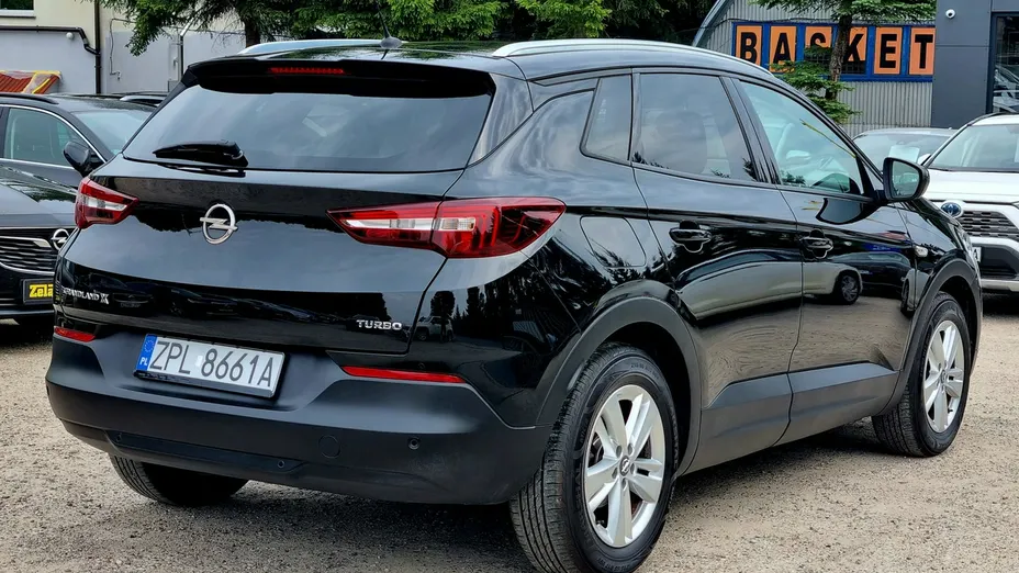 OPEL Grandland X -