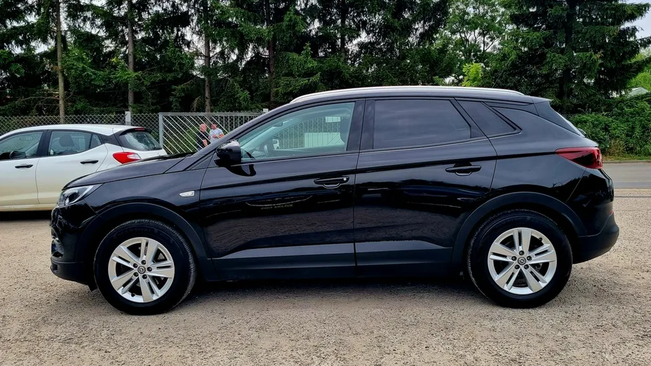 OPEL Grandland X -