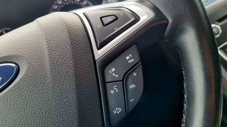 FORD Mondeo -