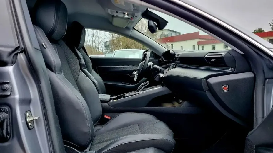 PEUGEOT 508 -