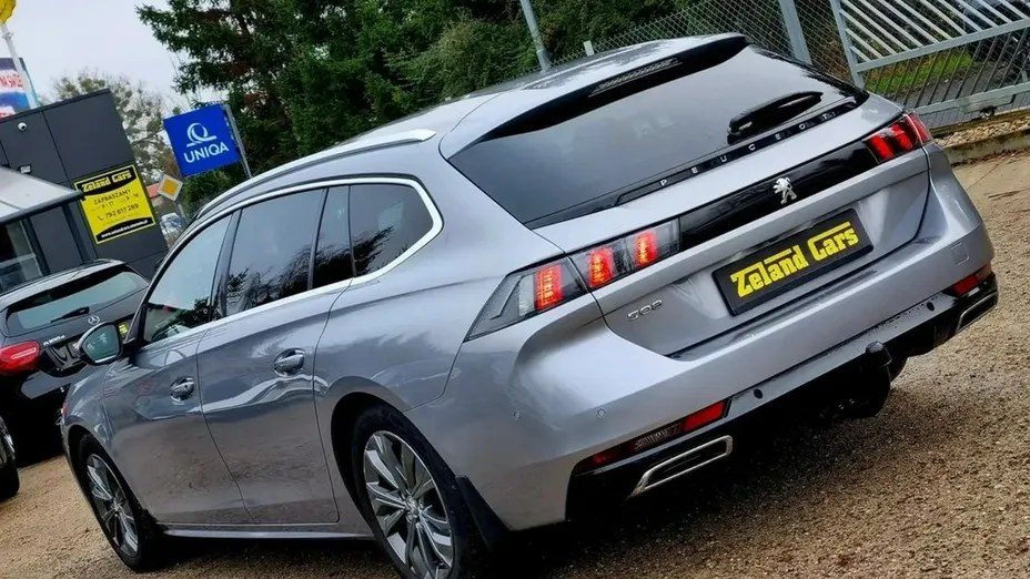 PEUGEOT 508 -