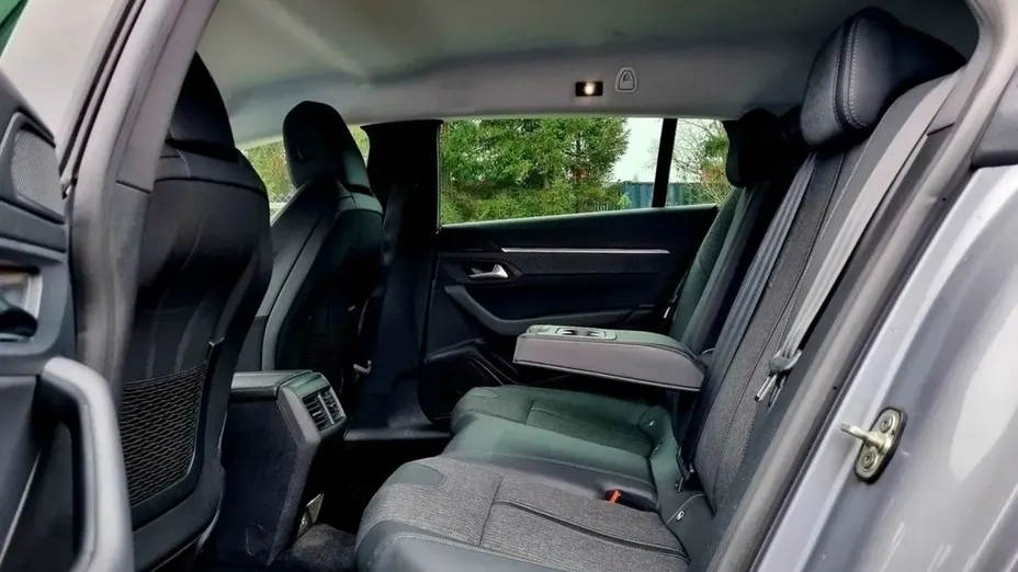 PEUGEOT 508 -