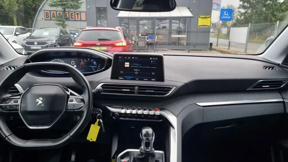 PEUGEOT 3008 -